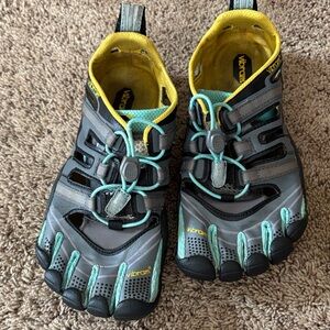 Vibram Gray and Yellow Athletic Shoes